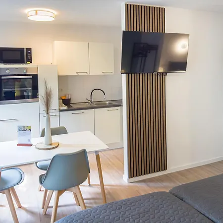 Immostay S#6 - Ferienwohnung, Wifi & Free Parking Naehe Mercedes Benz