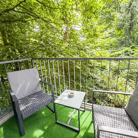 Immostay S#6 - Ferienwohnung, Wifi & Free Parking Naehe Mercedes Benz *
