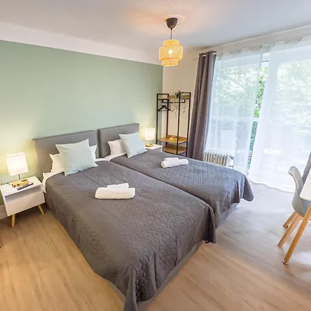 Immostay S#6 - Ferienwohnung, Wifi & Free Parking Naehe Mercedes Benz Apartman